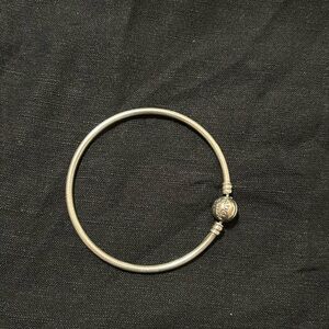 Pandora bangle. Used.